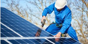 Installation Maintenance Panneaux Solaires Photovoltaïques à Mana